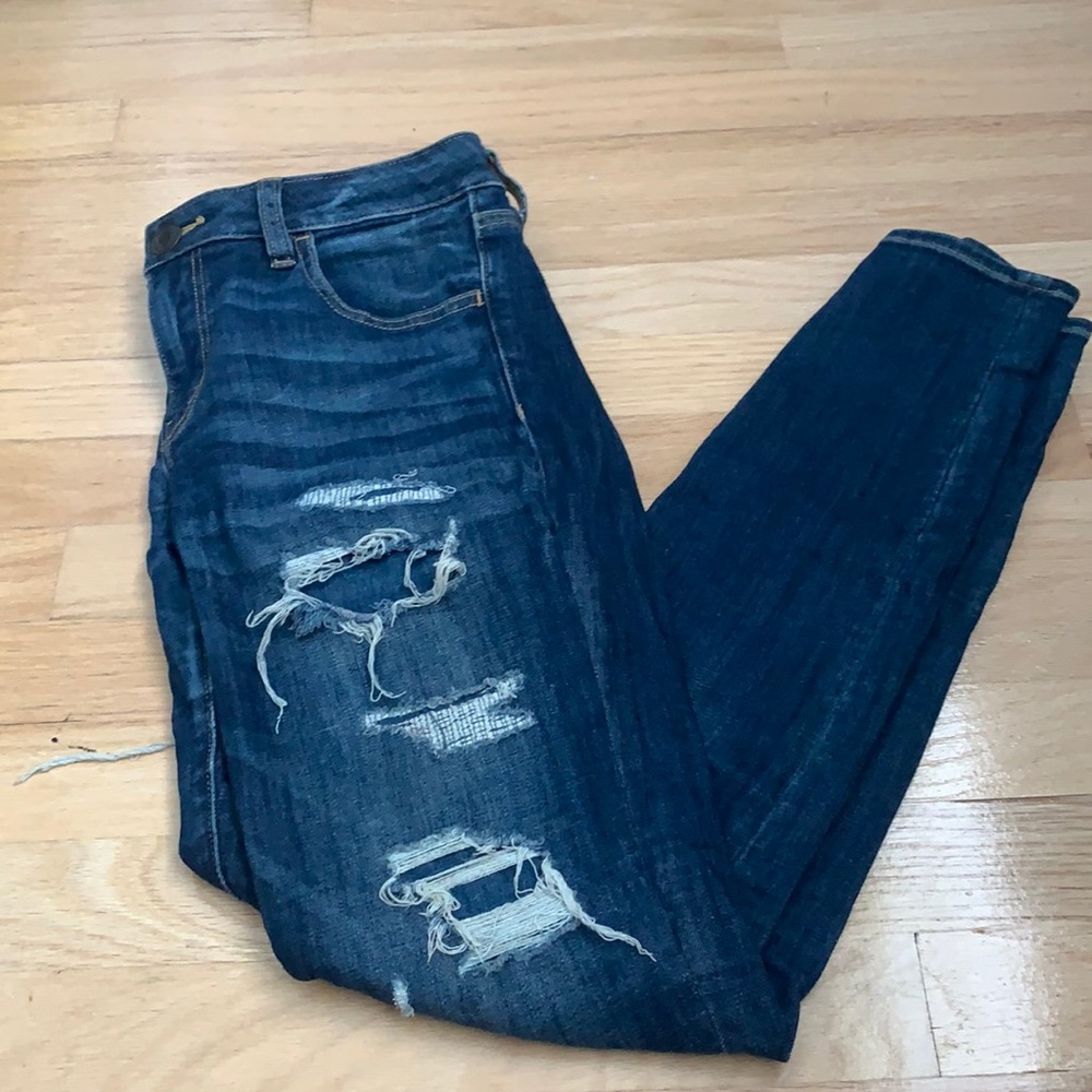 GREAT CONDITION AMERICAN EAGLE JEANS